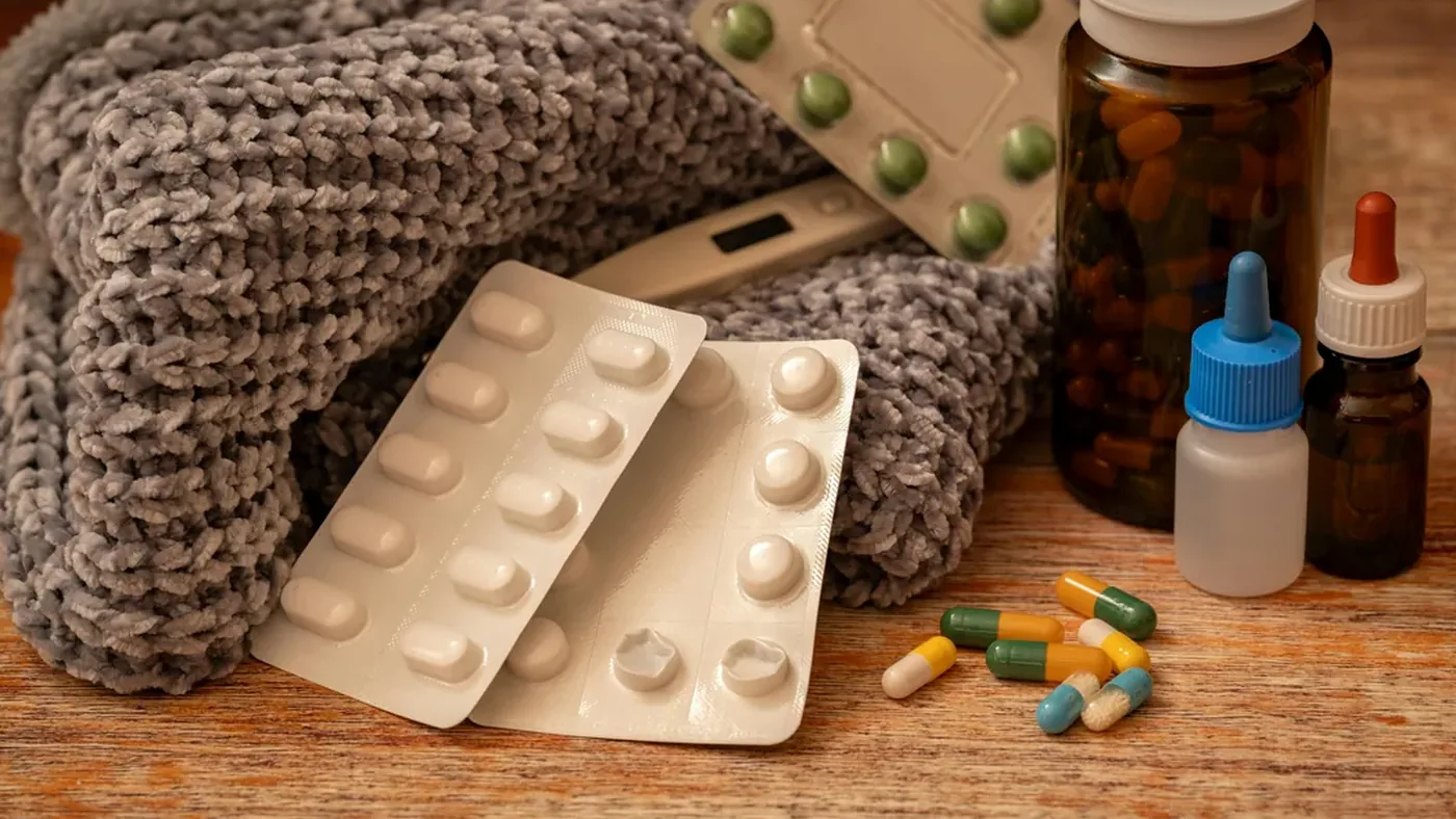 Professional consultation at 24-hour pharmacy helping patients find appropriate emergency pharmaceutical services