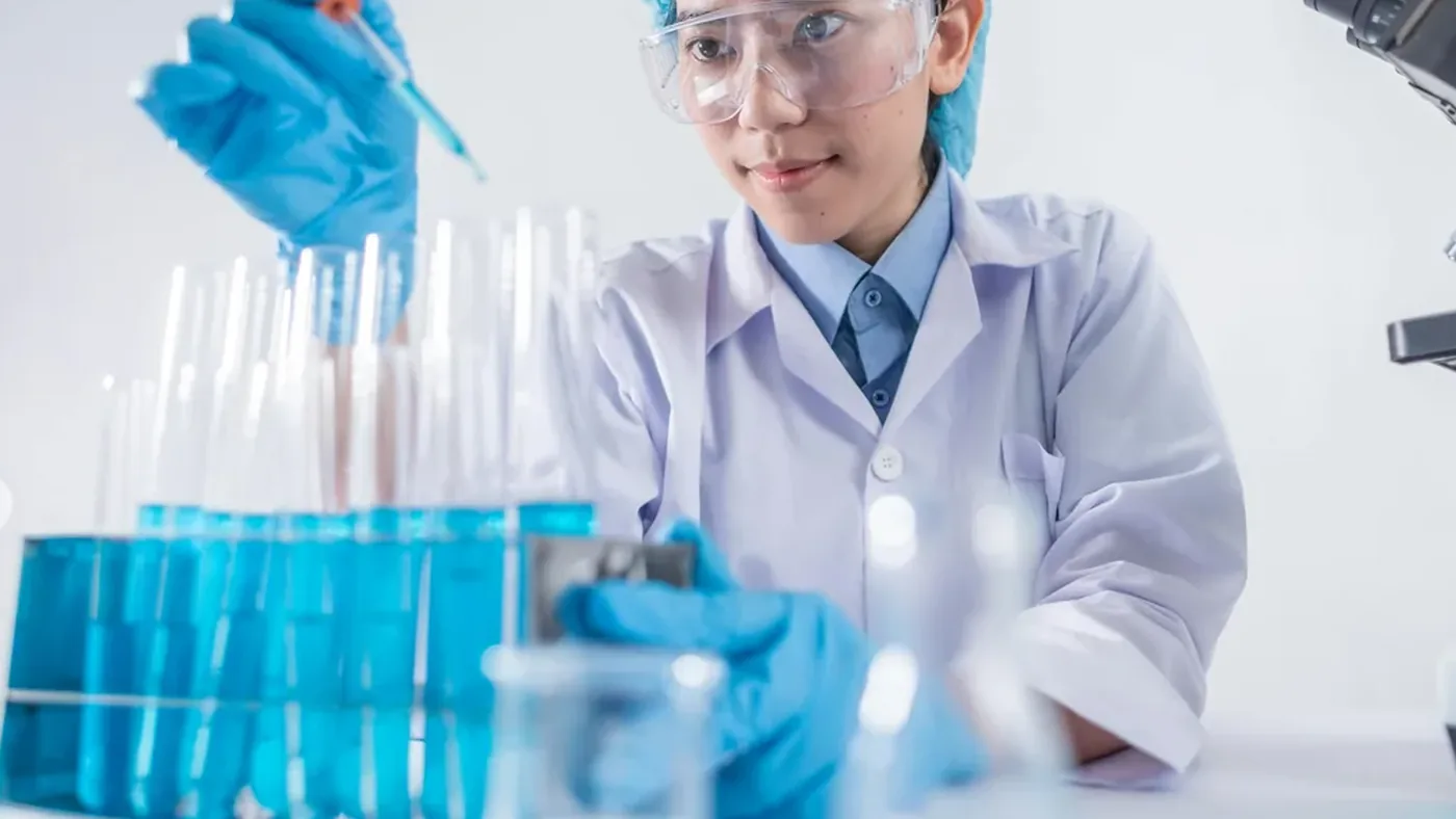 Dedicated pharmacy NY NY professionals providing strong pharmaceutical care